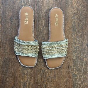 Diamante Trim Slider size 8